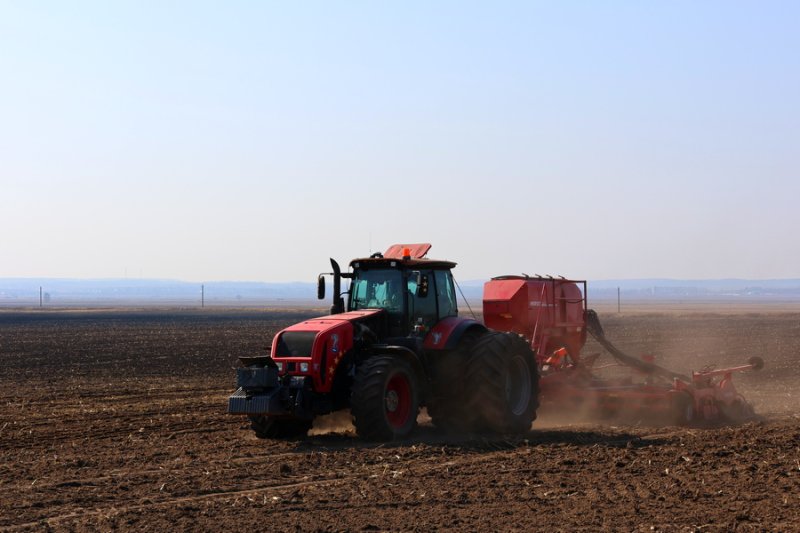 На Зельвенщине стартовала посевная кампания