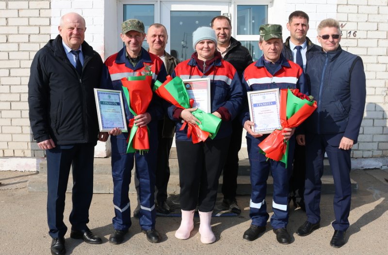 Человек труда  в центре внимания областные награды вручили лучшим животноводам Зельвенщины