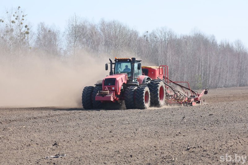 Какие инновации на полях Гродненской области помогают ускорить посевную