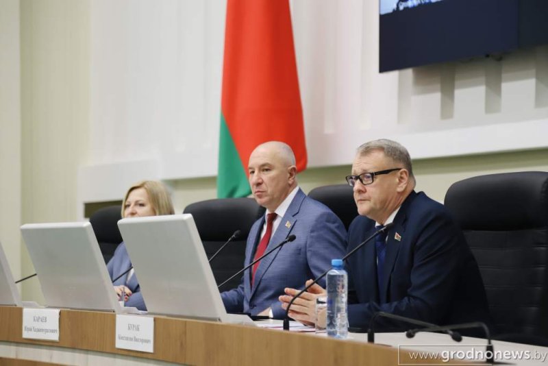 На заседании облисполкома обсудили взаимодействие между заказчиками кадров и учреждениями образования области