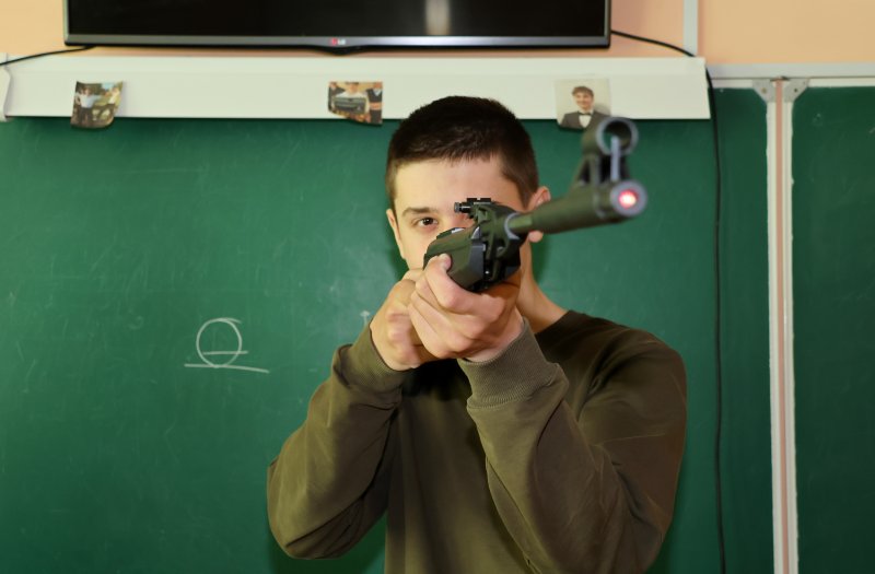 В Зельве прошли соревнования по стрельбе из электронного оружия