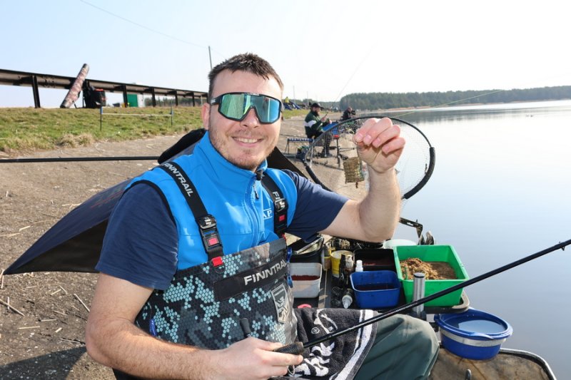 На зельвенском водохранилище рыболовы открыли сезон первые итоги Зимнего кубка Зельвы