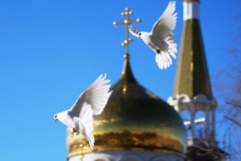 Благовещение Пресвятой Богородицы отмечают православные верующие
