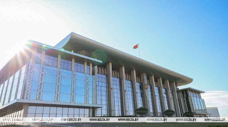 Лукашенко заслушал доклады руководителей Витебской Гомельской и Могилевской областей