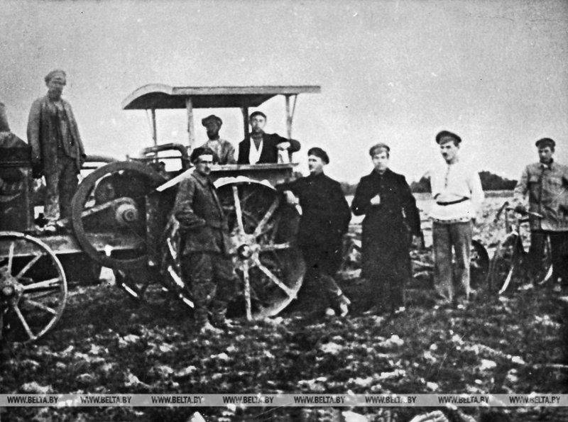 Этим фото больше  лет Заглянули в жизнь Беларуси вековой давности