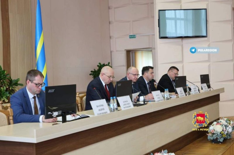 Юрий Караев в Кореличах провел заседание штаба по проведению Дожинок