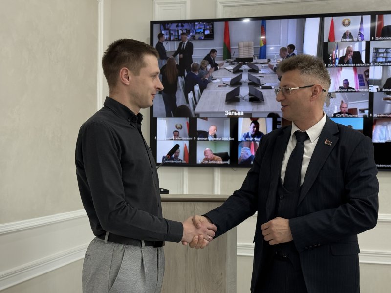 Присвоено звание лейтенанта Зельвенец Андрей Макаревич  о военных сборах