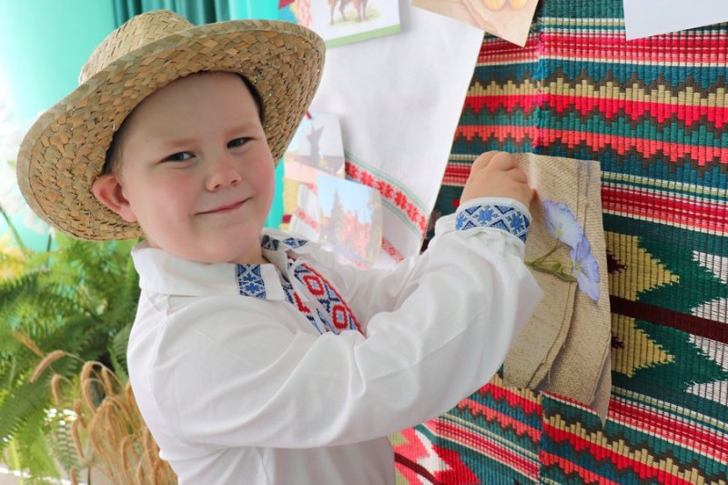 Познавательный тур воспитанники детского сада агрогородка Елка написали Письмо о Беларуси