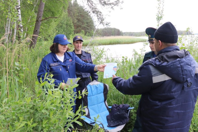 Безопасность на воде в Зельве прошел рейд по водохранилищу