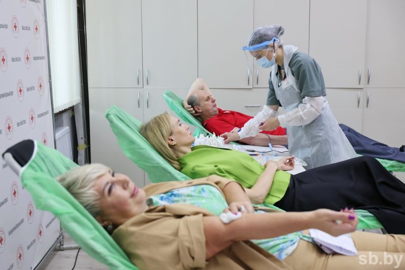 В акции Красного Креста по безвозмездной сдаче крови приняли участие более  человек по всей Беларуси