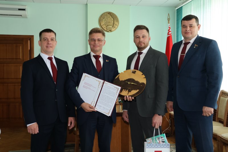 ФОТОФАКТ в Зельву прибыла делегация Нижегородской области
