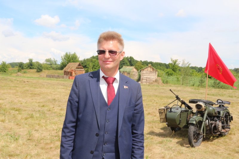 Председатель райисполкома Юрий Костоломов Фестиваль Легендарные эпохи стал одной из интереснейших страниц истории Зельвенского района