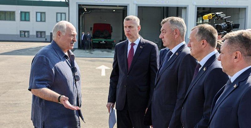 Александр Лукашенко райагросервисы должны стать опорными пунктами для отечественных производителей техники