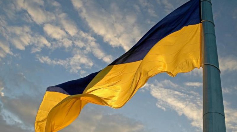 Зеленский продлил военное положение и мобилизацию на  дней