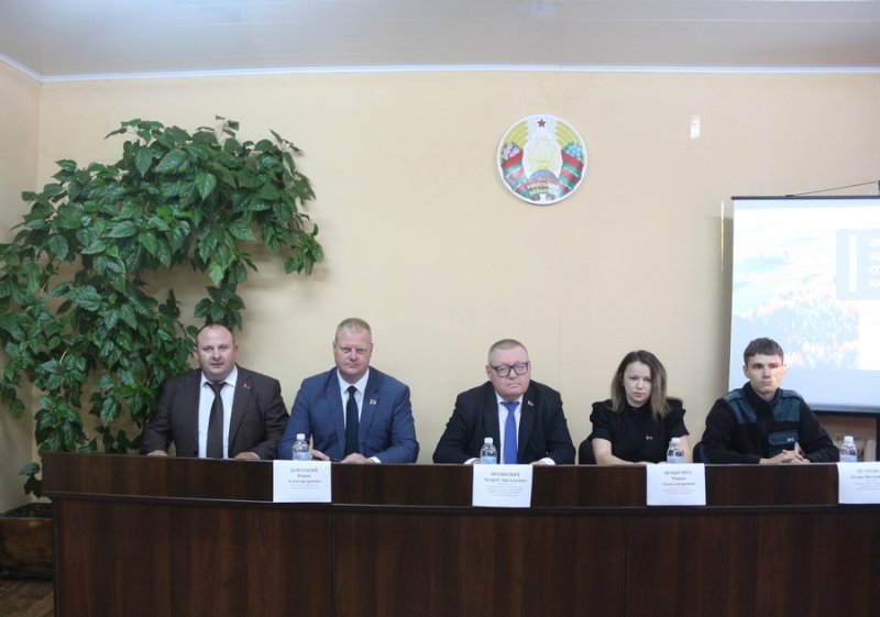 В Зельвенском районе проходит Единый день информирования дополняется