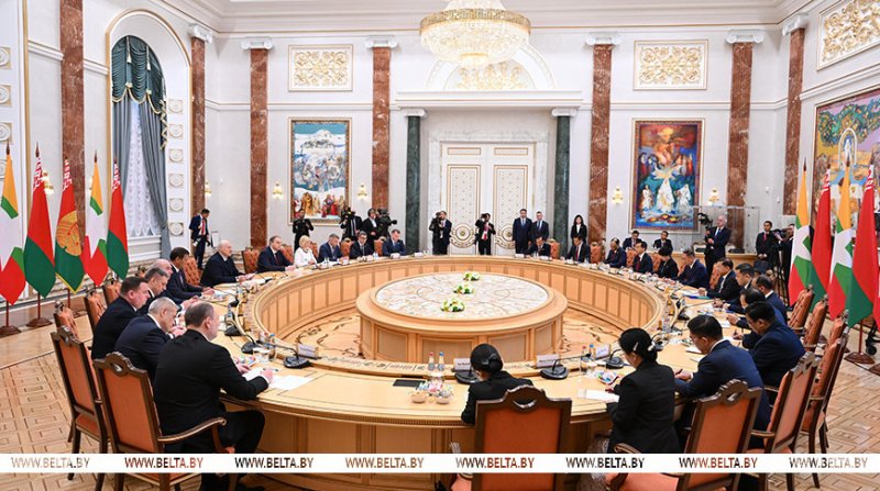 Александр Лукашенко Мьянма для Беларуси является важным и перспективным партнером в ЮгоВосточной Азии