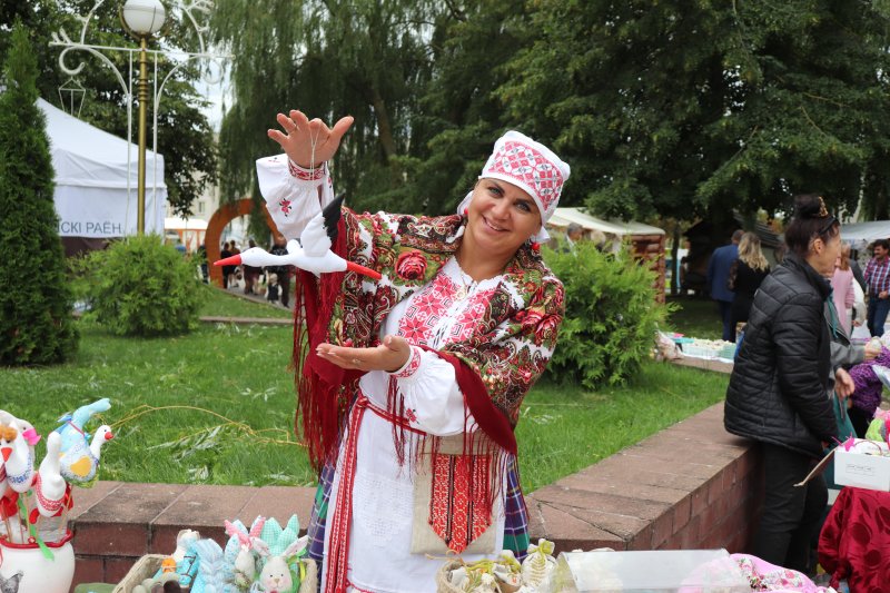 Знаменитый фестиваль Ганненск крмаш в очередной раз превратил городской поселок Зельва в центр притяжения для тысяч гостей