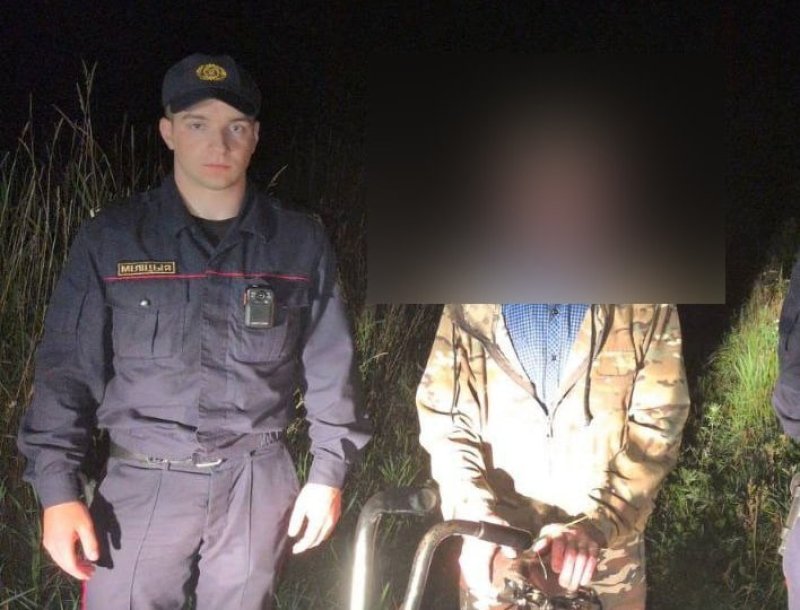 Заблудившегося в лесу грибника нашли милиционеры в Зельвенском районе